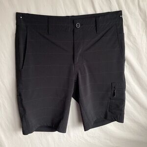 O’Neill men’s crossover shorts size 30